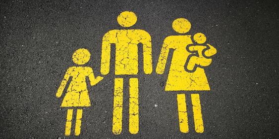  Family road marking