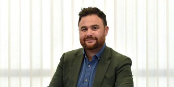 Jeffrey Broughton profile by Gregor Richardson at the ODT